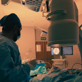 buen gastroenterologo Servicios en Centro Médico Pensiones